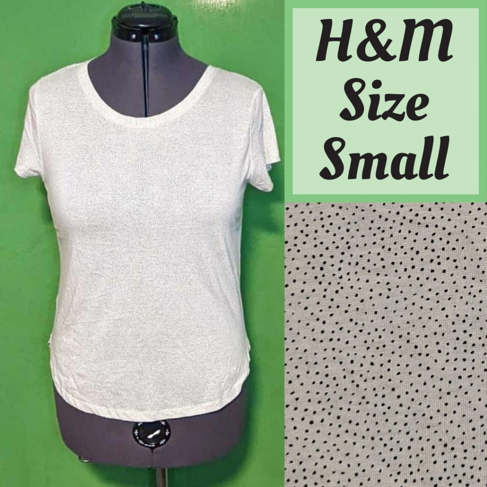 🔴2/$30 - NWT H&M Polka Dot Top